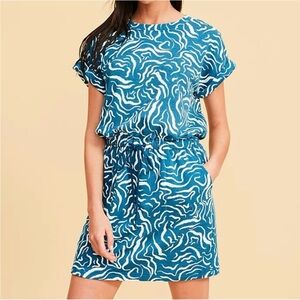 Lou & Grey Blue and White Patterned Dress